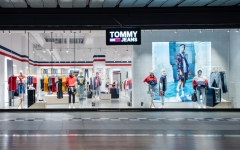 Tommy Jeans: lock down to dobry czas na refitting sklepu